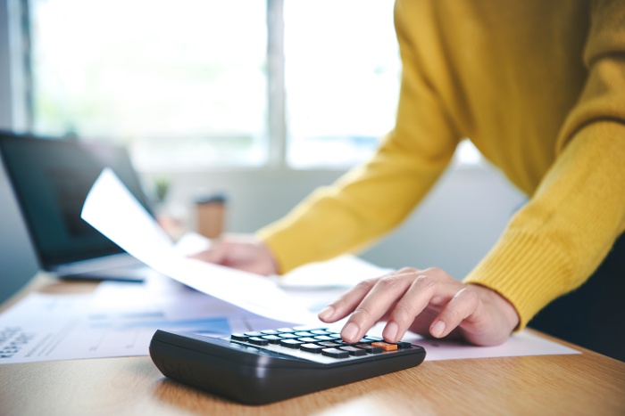 business-woman-working-finance-accounting-analyze-financi-1
